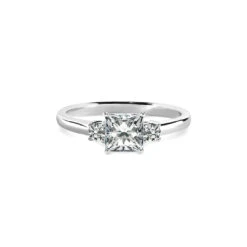 Olivia Ring 18K White Gold