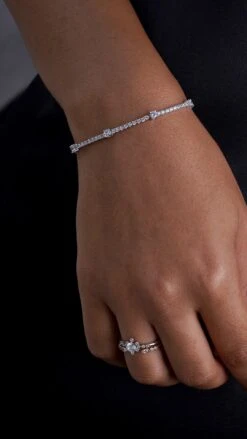 Deniz Ring White Gold Plated 18 Deniz Ring White Gold Plated -Lustre Jewelry Shop Phoebe Bracelet White Gold Plated JUNIE DENIZ LSOS cde96c58 6108 4607 adfd 46dddcd5d697