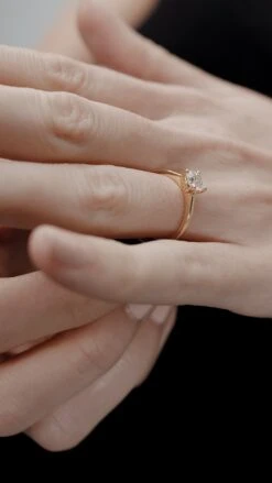 Rebecca Ring 18K Yellow Gold 30 Rebecca Ring 18K Yellow Gold -Lustre Jewelry Shop REBECCA RING 18K YELLOW GOLD 444322 f4589d20 9e6b 43df be4a e16bb2939770