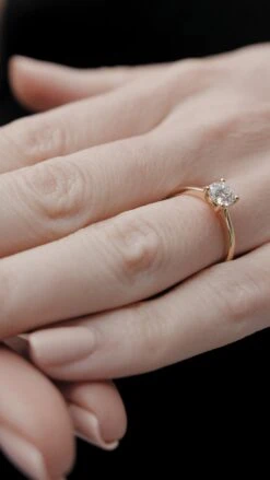 Rebecca Ring 18K Yellow Gold 31 Rebecca Ring 18K Yellow Gold -Lustre Jewelry Shop REBECCA RING 18K YELLOW GOLD 747472 696ef532 b3be 41fd b120 095d2f6bb82b