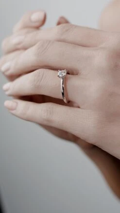 Saffia Ring 18K White Gold 29 Saffia Ring 18K White Gold -Lustre Jewelry Shop SAFFIA RING 18K WHITE GOLD 93393 9cf2eff5 f60e 4d9c 8d30 5ef7ced01ff3