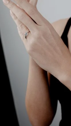 Sophie Ring 0.43ct 18K White Gold -Lustre Jewelry Shop SOPHIE RING 18K WHITE GOLD 9999 93939fb8 538f 41de a5da 02f9a9dc9eb5