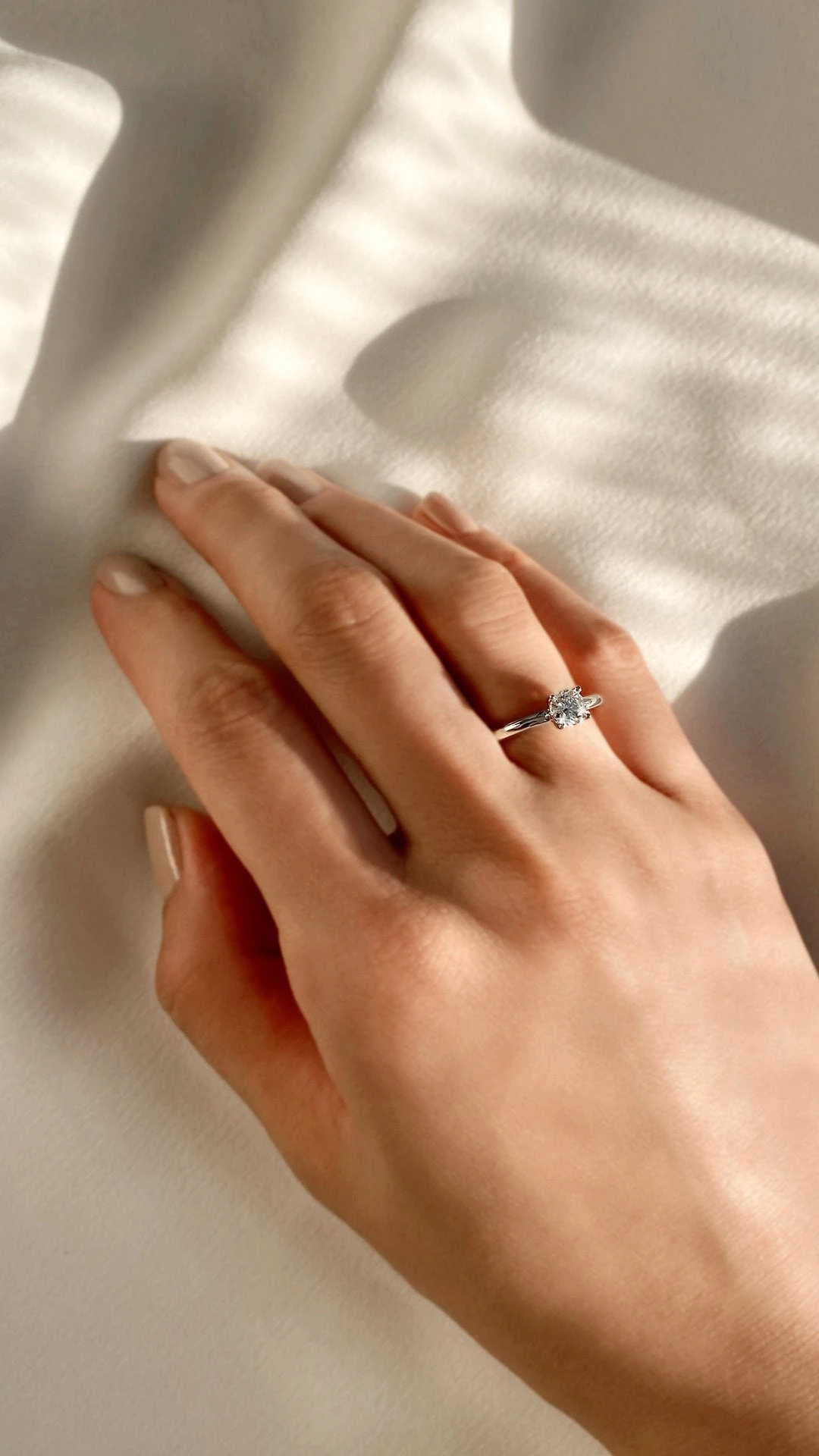 Saffia Ring 18K White Gold 5 Saffia Ring 18K White Gold - Image 3