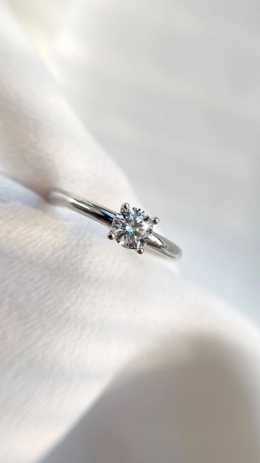 Saffia Ring 18K White Gold 3 Saffia Ring 18K White Gold