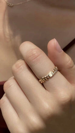 Selma Ring 9K Yellow Gold