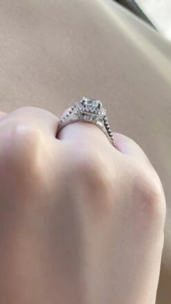 April Ring 18K White Gold -Lustre Jewelry Shop TBCWGSide21080