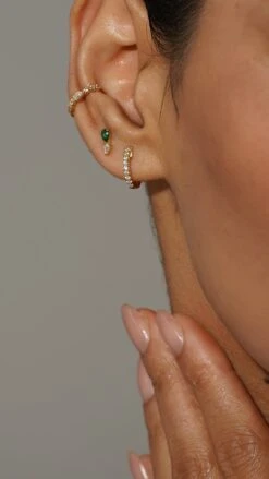 Zeta Studs Emerald 18K Gold Vermeil -Lustre Jewelry Shop ZETA BABY HOOP DENIZ JJDJSSC e3daa672 55b1 4b9c 93b5 075faff2dd5a