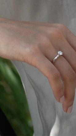 Zoey Ring 18K White Gold -Lustre Jewelry Shop ZOEY RING 18K WHITE GOLD ODD 73357113 9f10 4634 bc17 df7145c41891